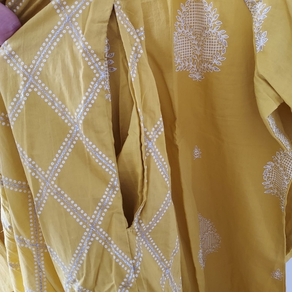 Indian kurta and plazo with dupatta - Picture 3 of 8